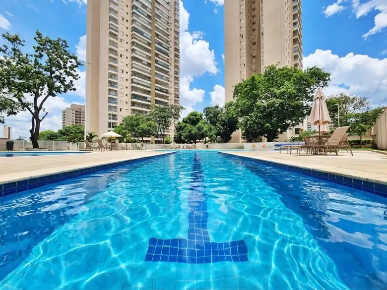 Área de piscina do condomínio Grand Raya, foto 01